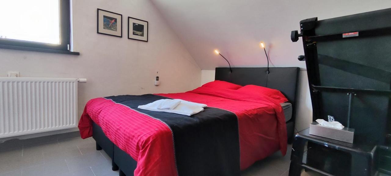 Logeerkamer Xxl 25 M2 Zemst 外观 照片